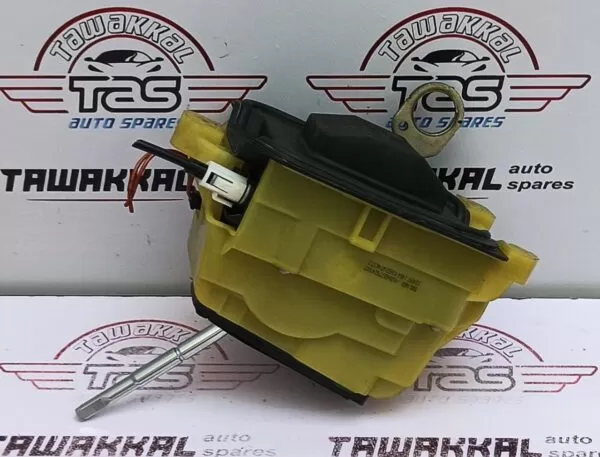 MERCEDES BENZ 2008 - 2014 C-CLASS W204 AUTOMATIC FLOOR GEAR SHIFTER SELECTOR A2042677624