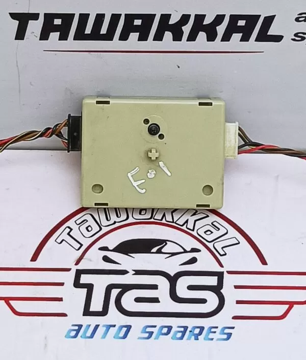 BMW 5-Series 2009 - 2015 Antenna Module Unit EA9140179 04 / 21367510 - Image 2