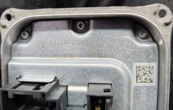 MERCEDES E CLASS 212 LED HEADLIGHT BLASTER A2228700789 BALLAST MODULE 12-18 - Image 3